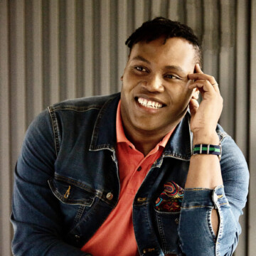 Headshot of author Damion Spencer